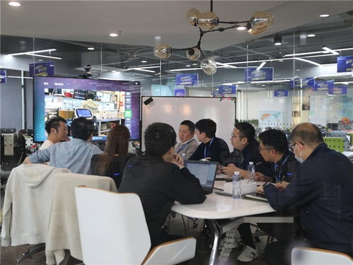 软银机器人与擎朗智能深化战略合作 共拓全球餐饮服务机器人市场新篇章